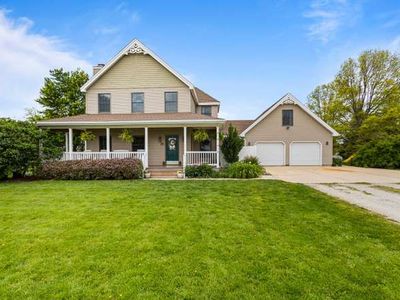 1081 County Road 1200 E