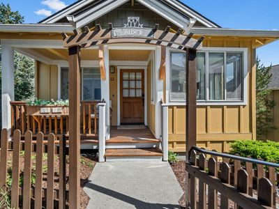 1940 NW Monterey Pines Dr Unit 12