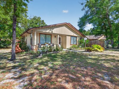 10 Lakepoint Cir