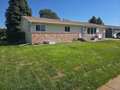 1215 Highland Dr