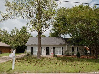 6817 Wampold Rd