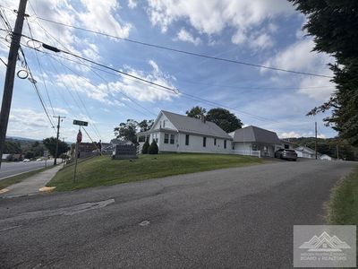 105 N 20th St