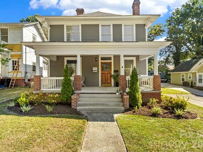 233 Marion St