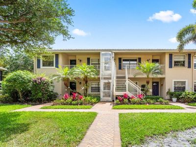 34 Stratford Lane #C