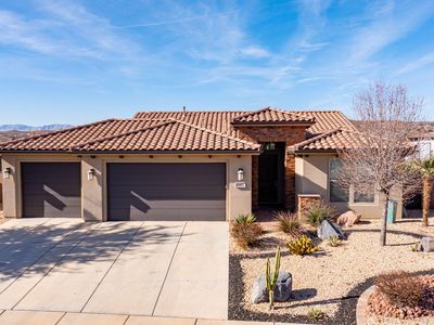 687 N Millcreek Springs Dr