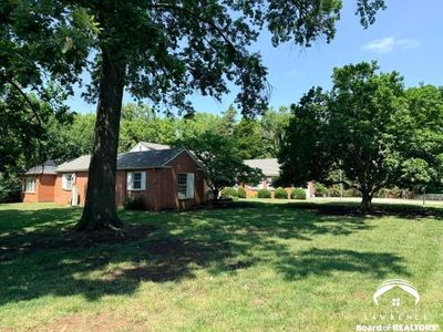 735 Sunset Dr