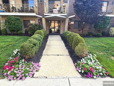 245 Anderson St APT 4G