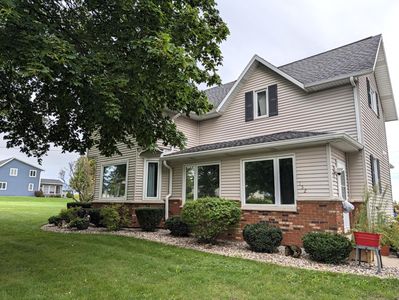 152 Main St