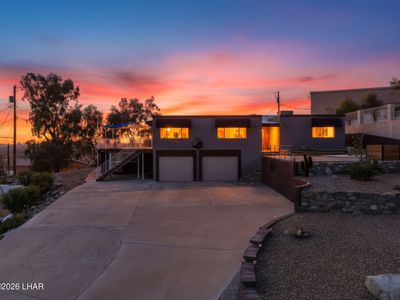 3543 Desert Rose Dr