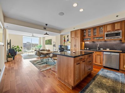 601 W Rosemary St #319