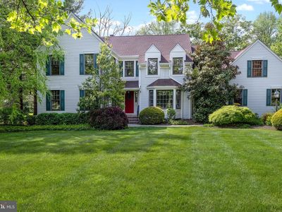 1 Buckingham Dr