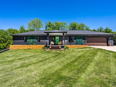283 E Valley Mission Ln