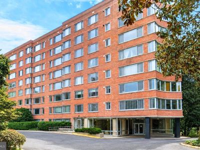 4200 Cathedral Ave NW APT 1009