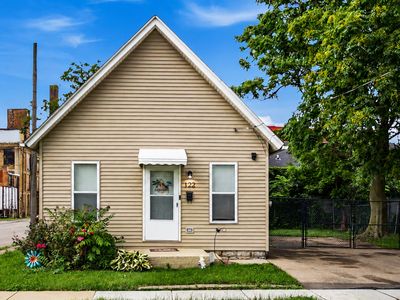 122 Cross St