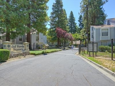 100 Del Verde Cir UNIT 4