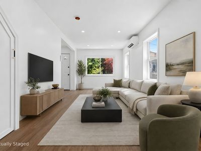 34 Blake St