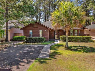 130 Berry Tree Ln.