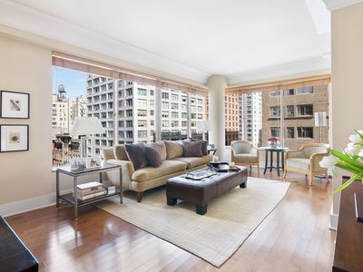 200 E 69th St APT 7B