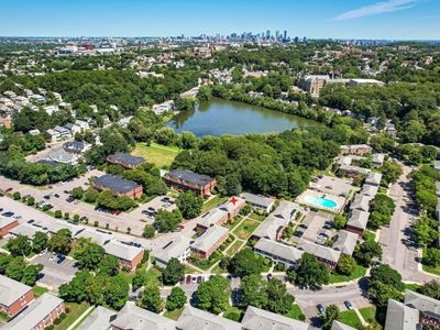 173 Lake Shore Rd APT 3