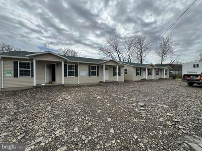 2277 Northwestern Tpke