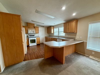 2557 Shakespeare Ln #752