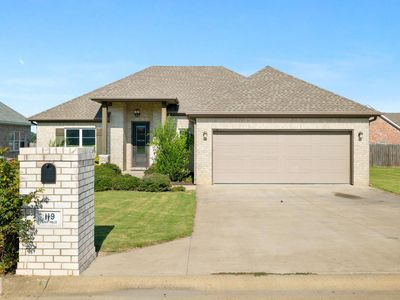 119 E Hills Dr