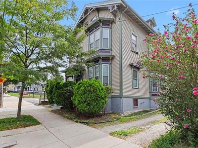 75 Doyle Ave