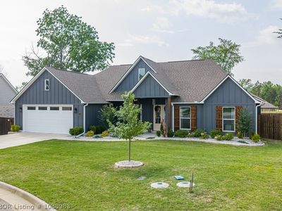 10215 Chapman Cir