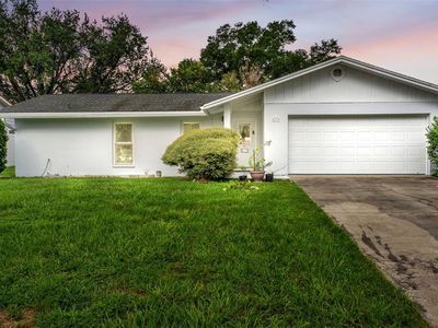 6137 WATERMAN LANE