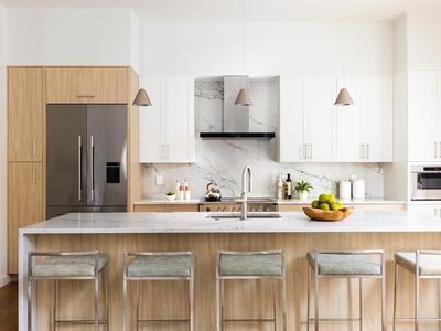 21 Kent Sq #1