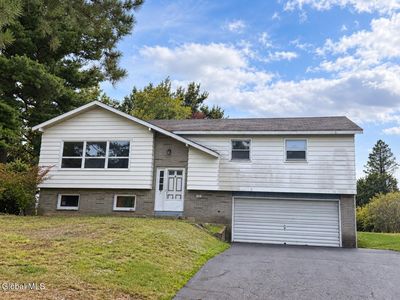 39 Zelenke Drive