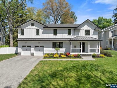 10 Sunset Rd