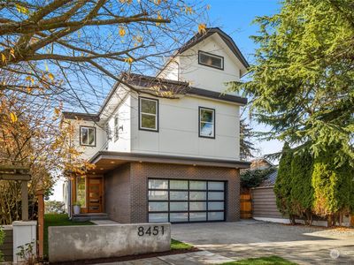 8451 42nd Avenue SW