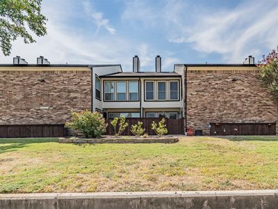 714 E Wall St APT 105