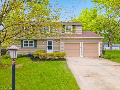 Property at 4501 Chatwood Dr, Stow, OH