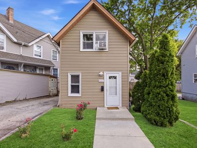 327 Ann St