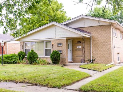 14319 Kenwood Ave