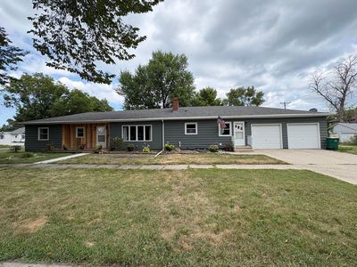 Property at 824 4th Ave N, Wahpeton, ND