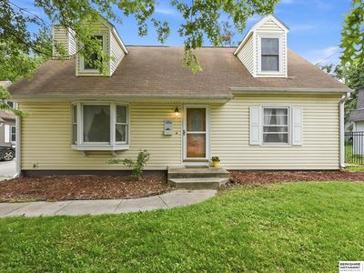 Property at 1106 Bluff St, Bellevue, NE