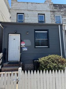20 Willoughby St