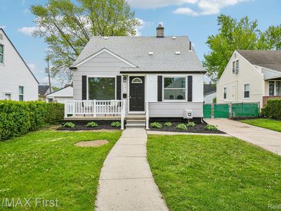 547 Leroy Ave