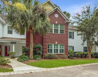 206 Golfview Ln