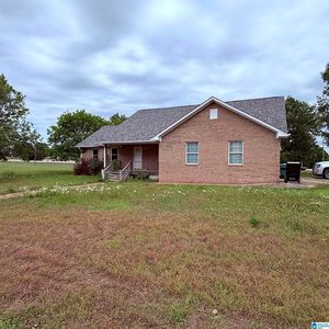 32 Nelson Dr
