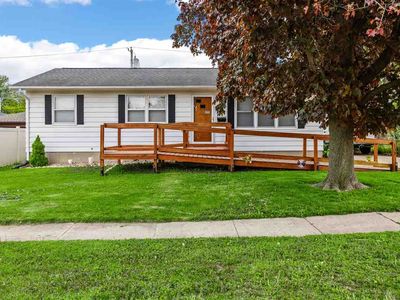 133 Wesley Dr NW