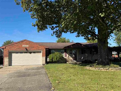 2720 W Main St