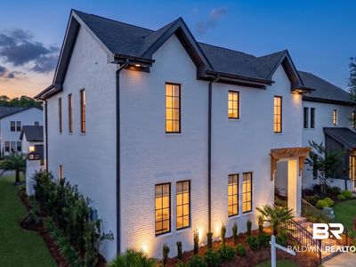 864 Inlet Cir