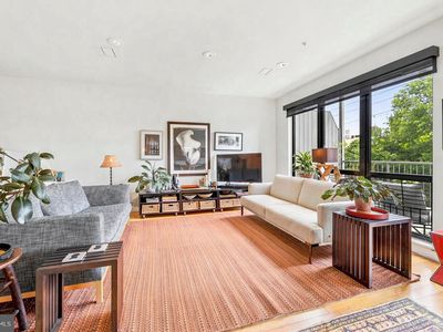 934 N 3rd St APT 302