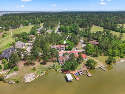 22547 Bayview Cir