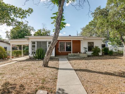 771 LINDA LOU DR