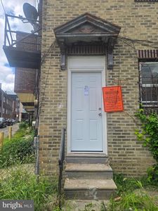 5200 Euclid St